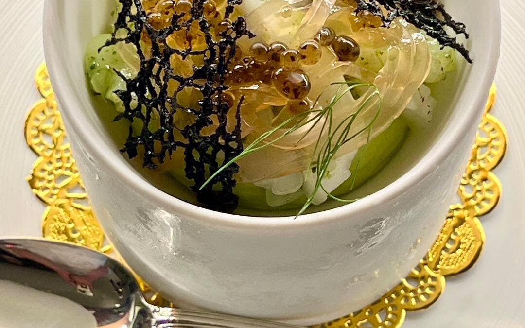 「イカとフェンネルムース」イカの出汁で作ったのトコロテンが味